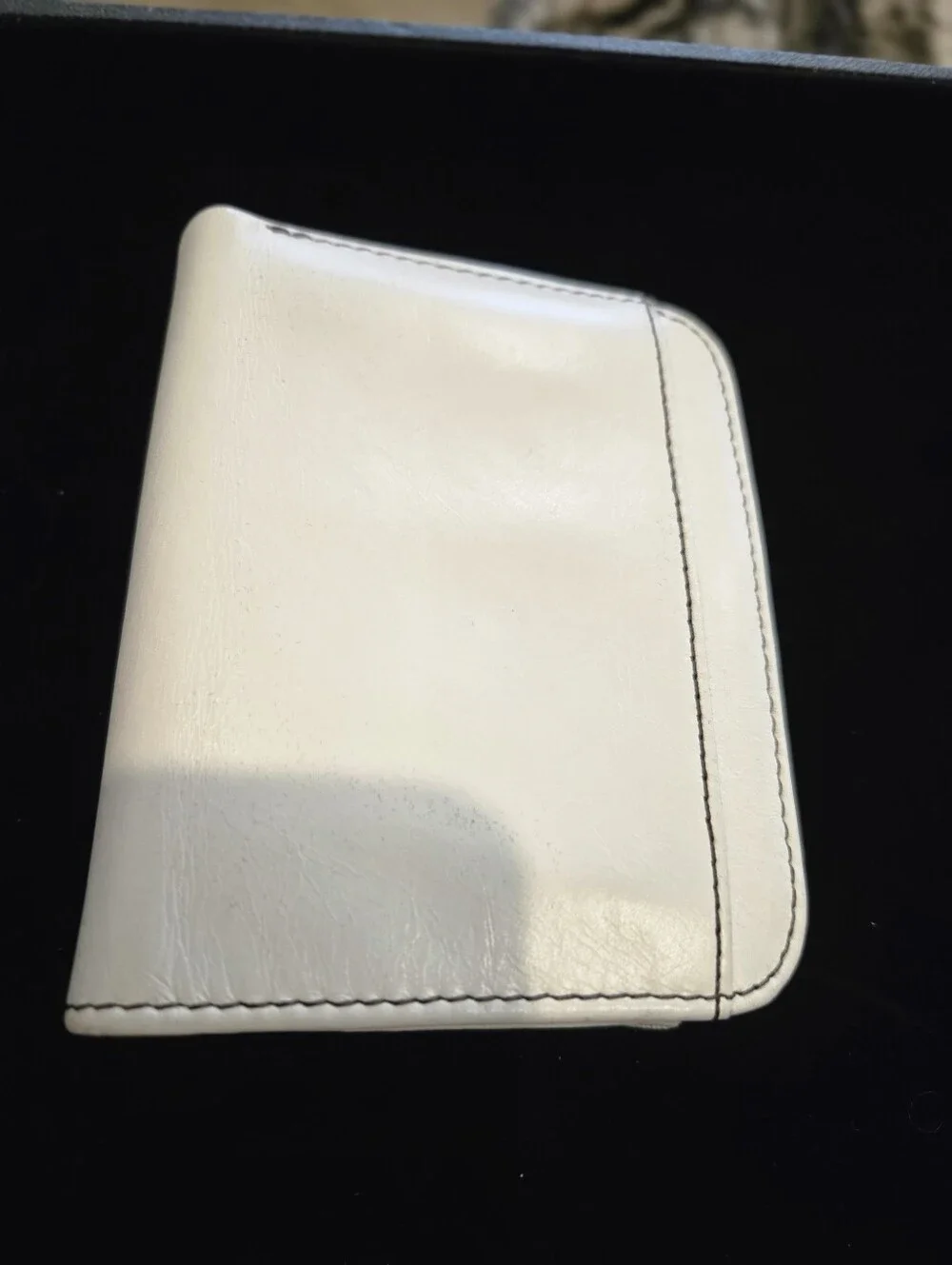 Vintage Inspired Hobo Leather Change And Card Wallet - White (Latte)